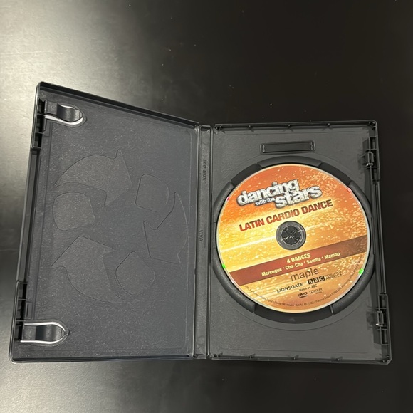 Dancing with the Stars: Latin Cardio Dance - DVD - Picture 3 of 4